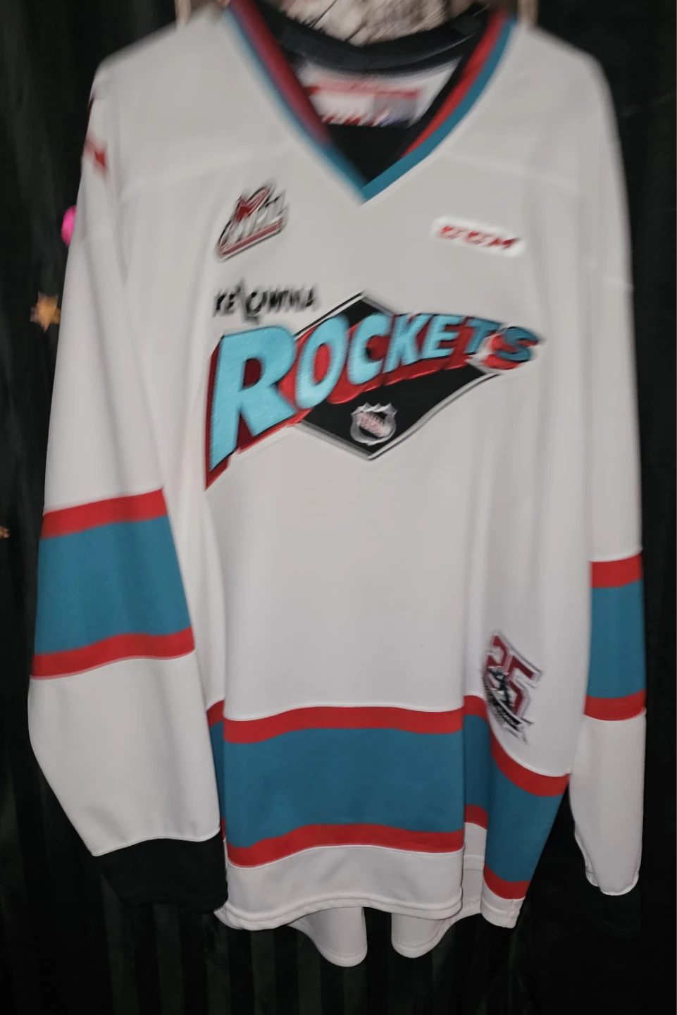 CCM Kelowna Rockets Jersey XXL