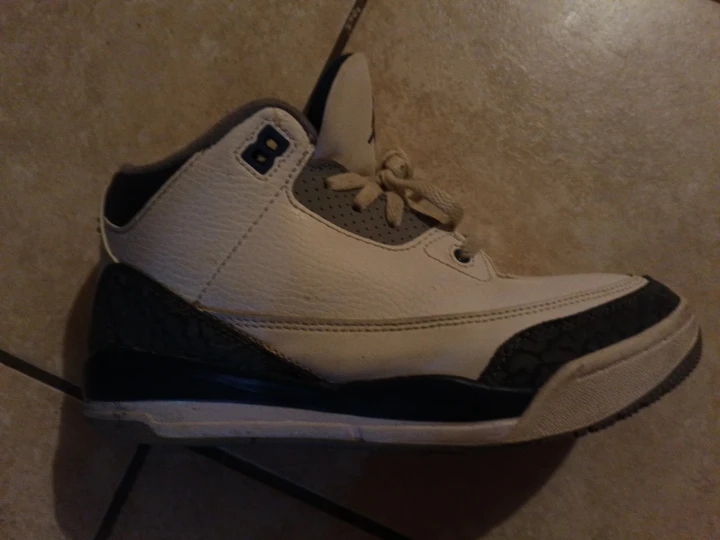 Jordan 3 Retro White/Navy Size 3Y - photo 4
