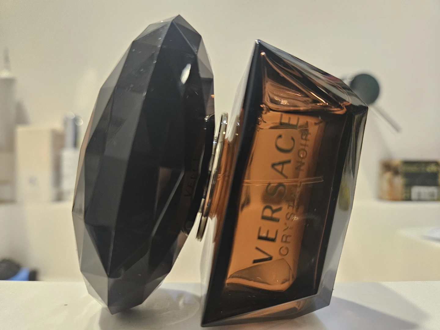 Versace Crystal Noir Eau de Toilette 50ml