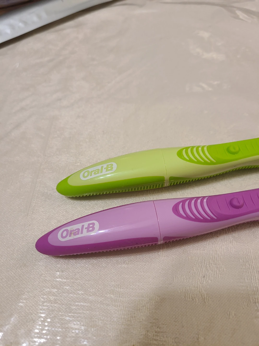 Oral-B Toothbrushes (2-Pack) - Green & Purple #new - photo 2