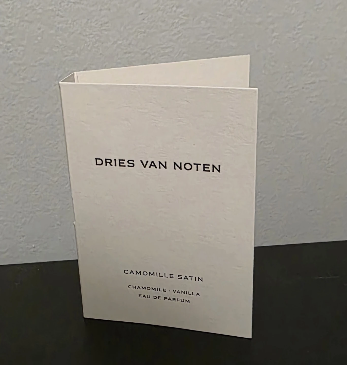 Dries Van Noten Camomille Satin Eau de Parfum 1.5 ml