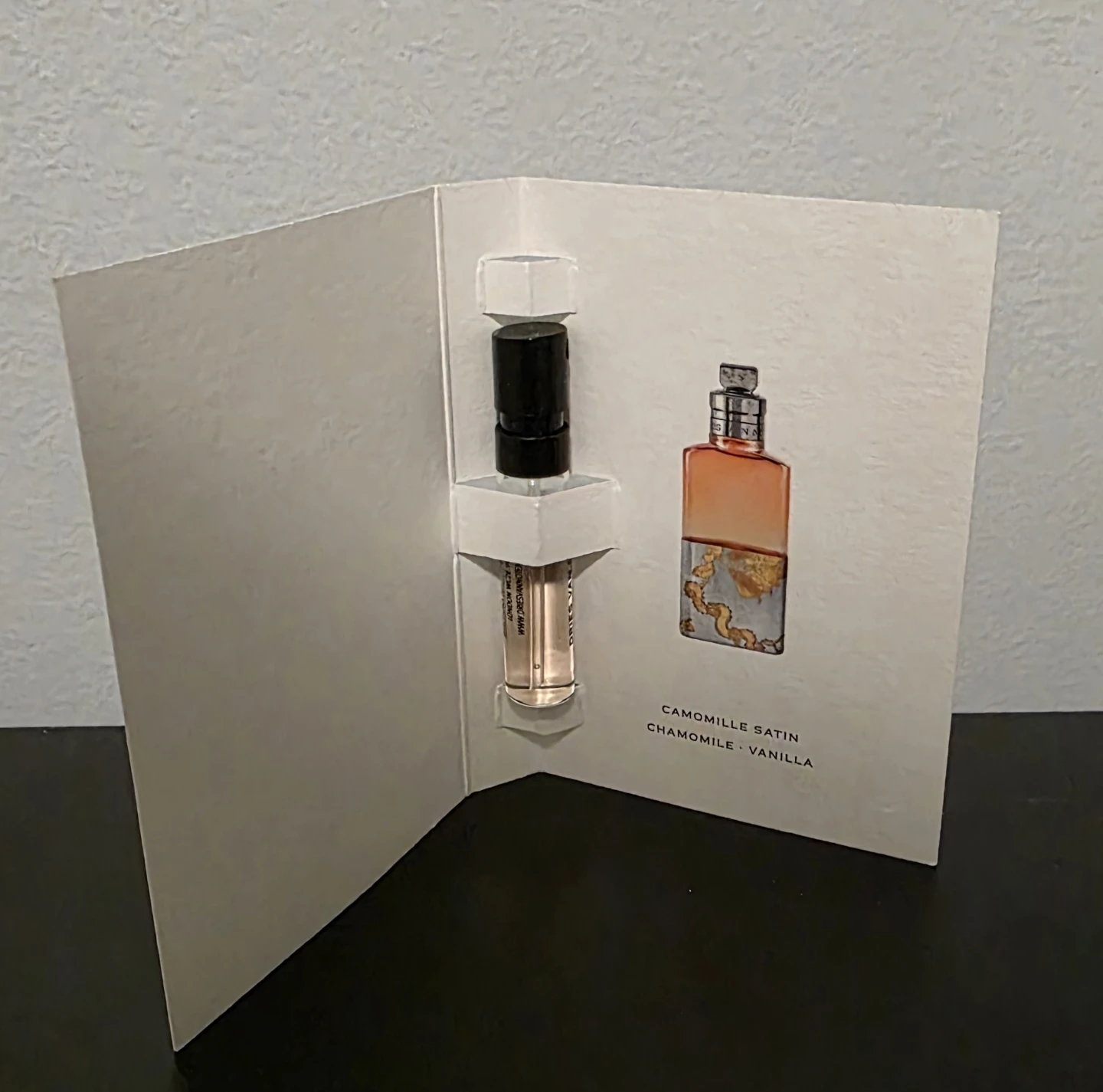 Dries Van Noten Camomille Satin Eau de Parfum 1.5 ml - photo 2