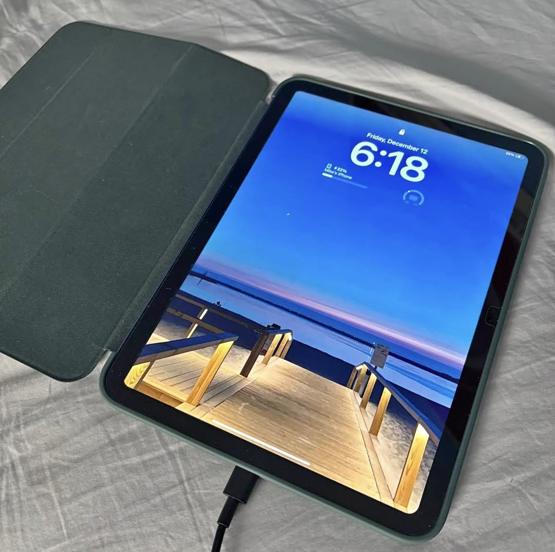 NEED GONE ASAP - iPad a16 blue - photo 2