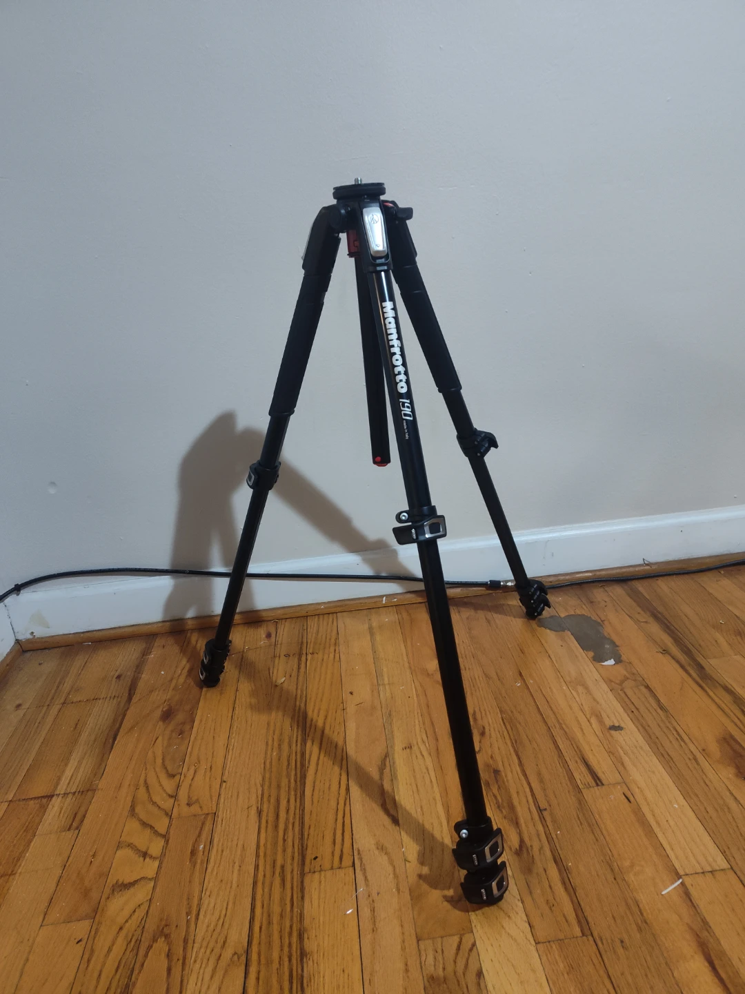 Manfrotto 190 Tripod