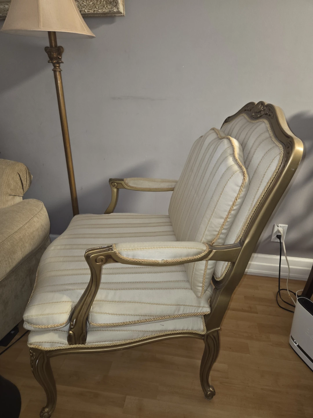 Gold French Provincial Armchair - photo 2