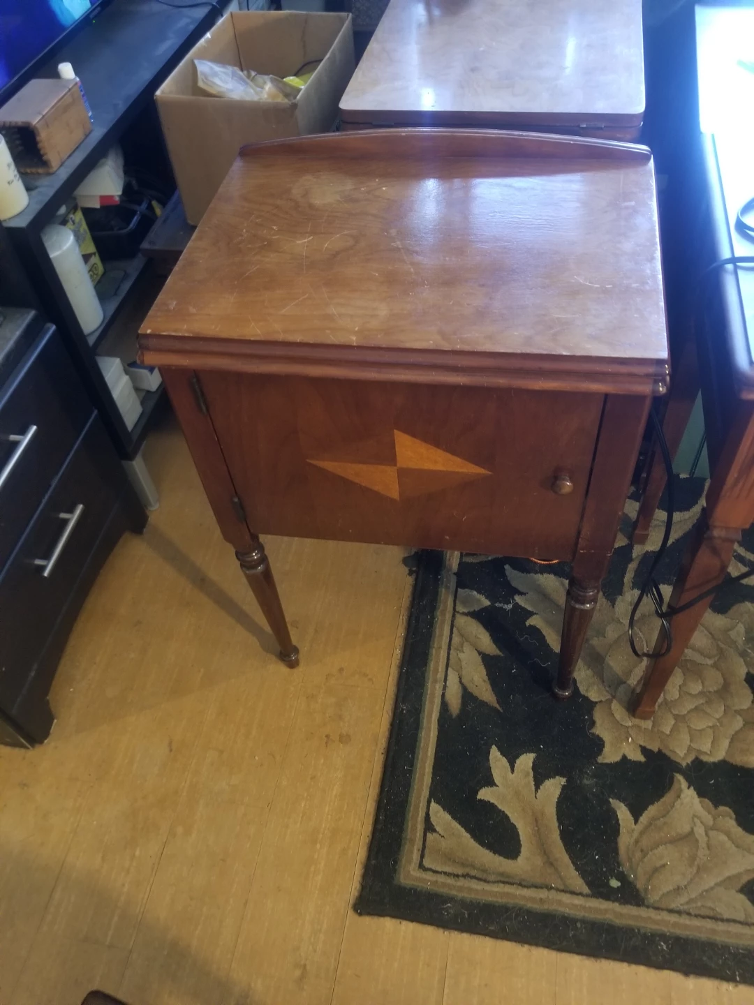 Vintage Singer 99k Sewing Machine in refinished cabinet Table - photo 3