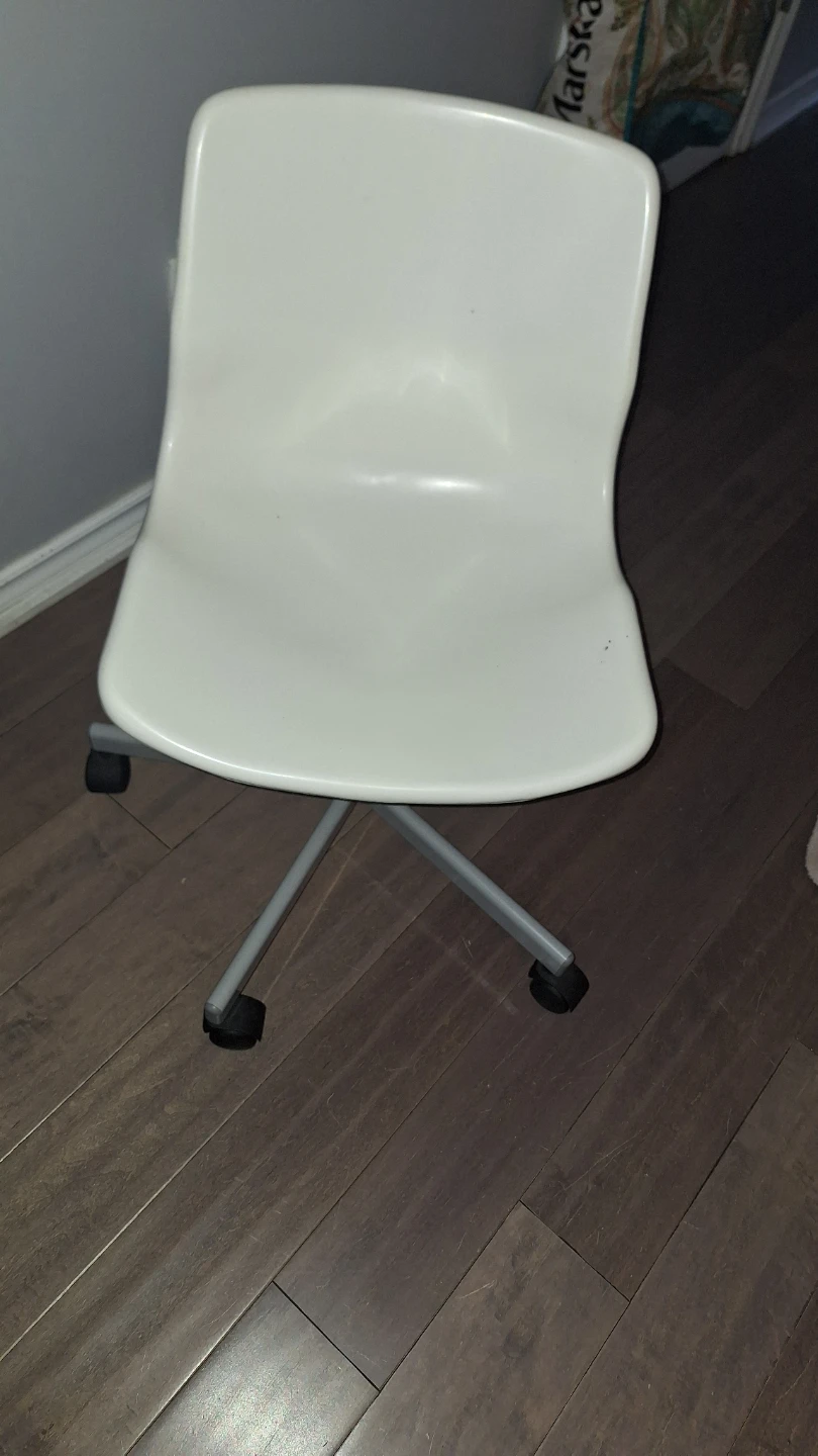 White Swivel Desk Chair