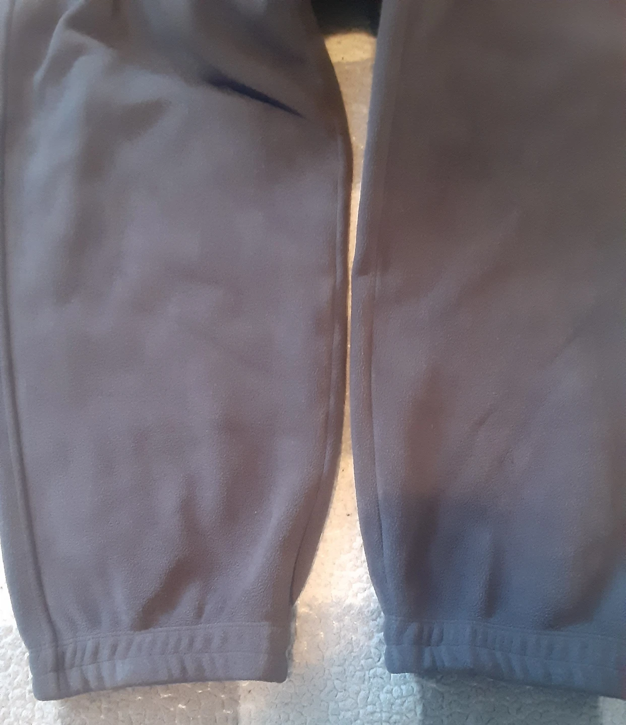 UNIQLO Fleece Pants - Grey, Size L - photo 4