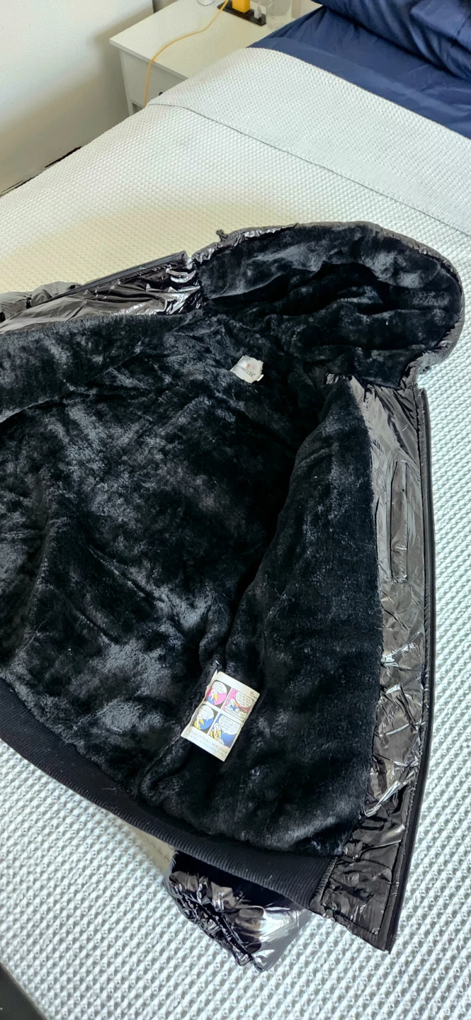 Moncler Black Jacket - photo 4