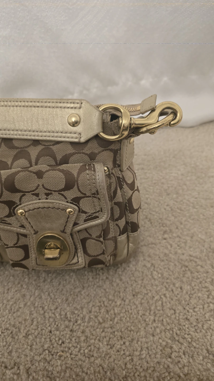 Coach Signature Hobo Bag - photo 2
