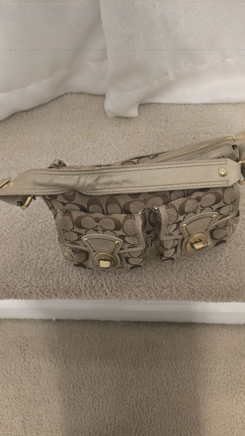 Coach Signature Hobo Bag - photo 5