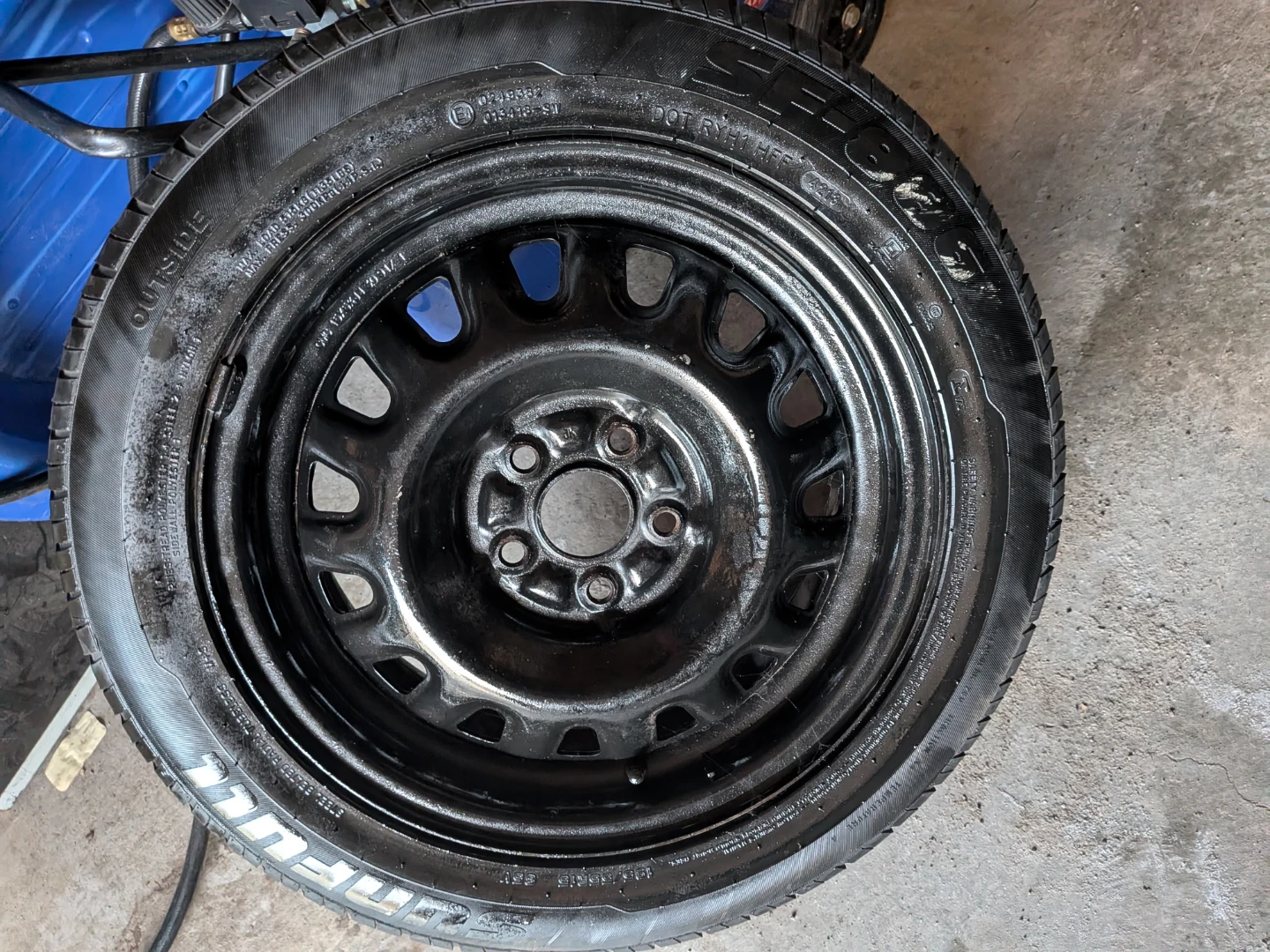195/55R15 Tire on Steel Rim - photo 3