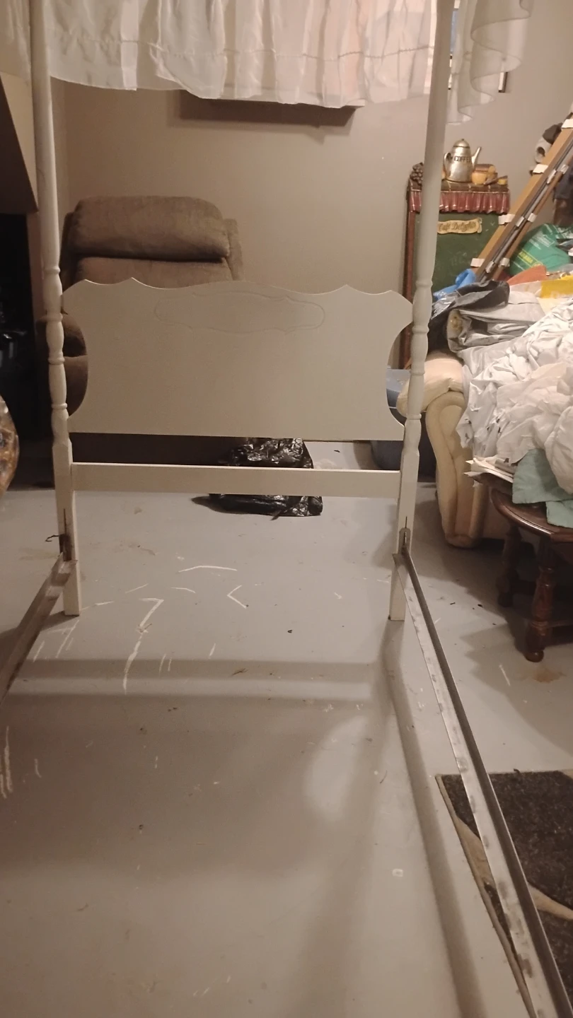 White Canopy Bed Frame🥕 - photo 5
