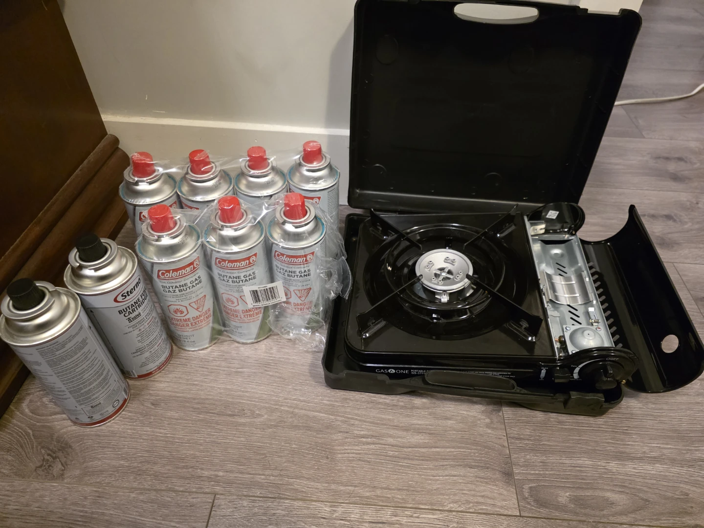 Gas One Portable Gas Stove + Butane Cans