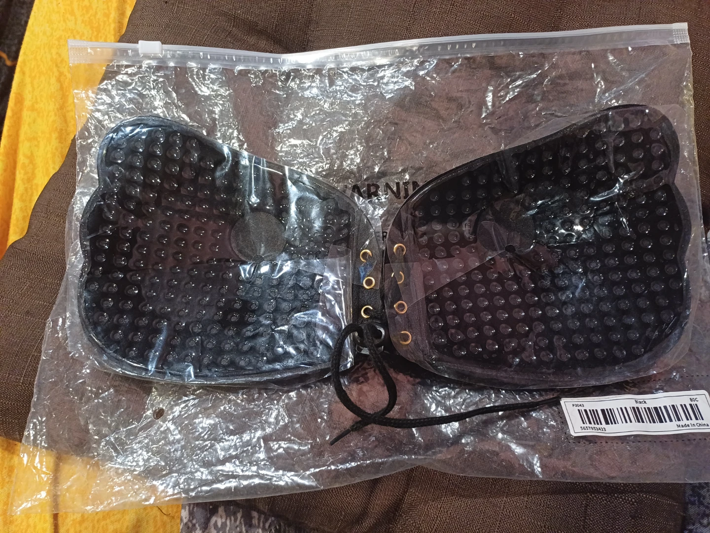 New Black Strapless Backless Bra - photo 2