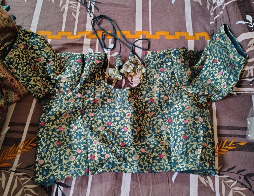 Embroidered Teal Lehenga Skirt and Blouse Set - photo 4