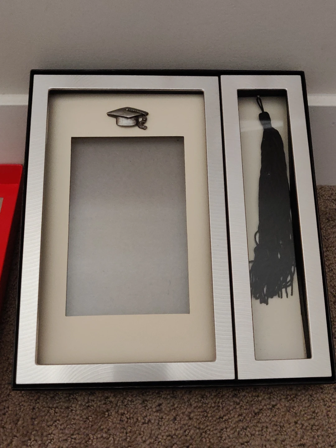 Metal Hanging Graduation and Tassel Holder Picture Photo Frame