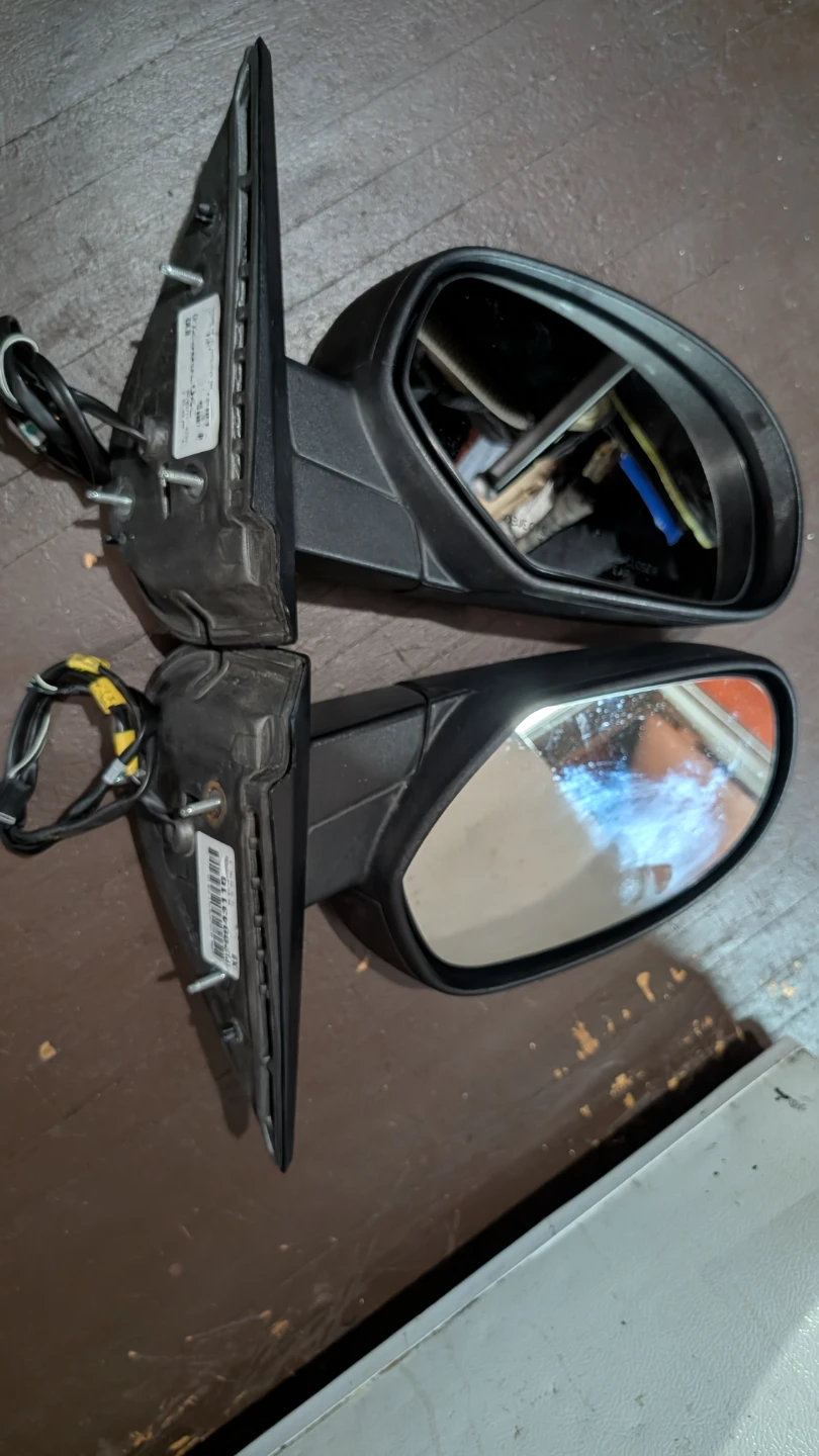 Pair of Side View Mirrors