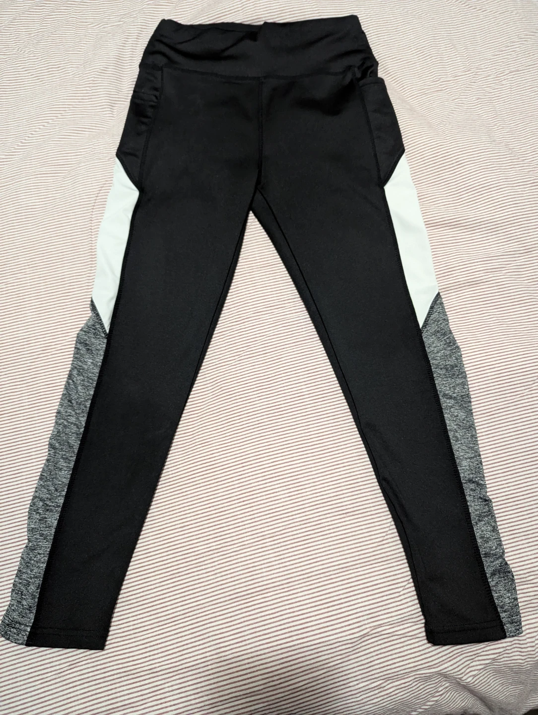 SHEIN Activewear Bottoms (x2) - Shorts & Leggings - photo 3