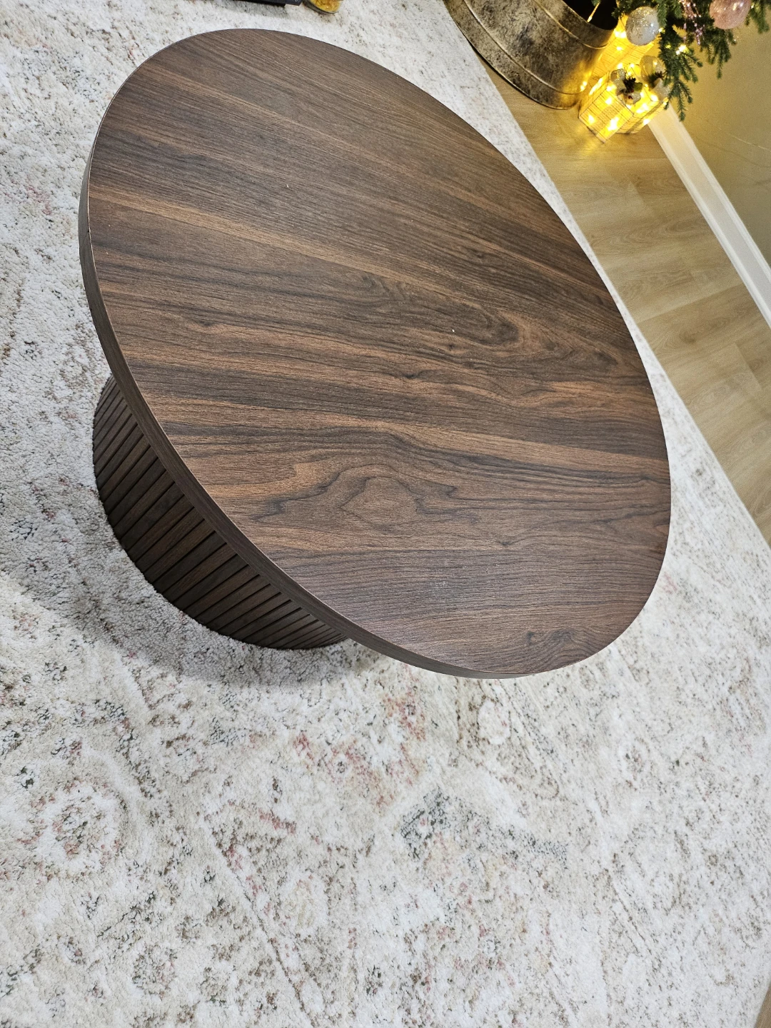Round Wood Coffee Table - 31.5" x 31.5" x 17.13" - photo 4