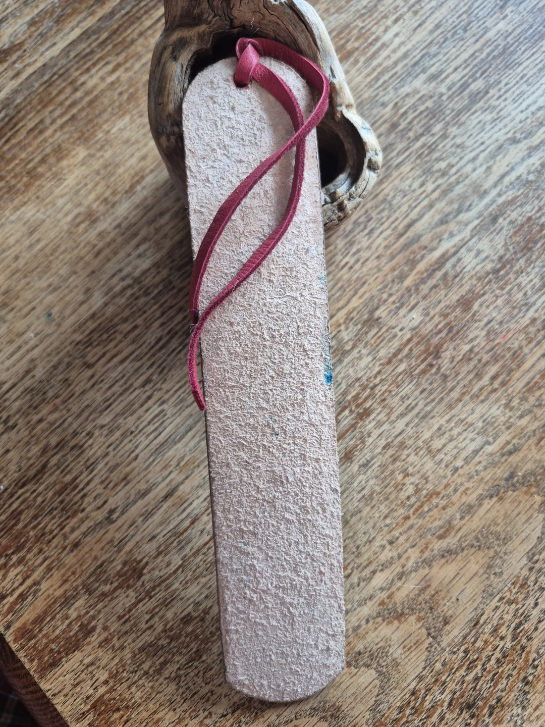 Handmade Leather Bookmark with Bear Design - photo 2