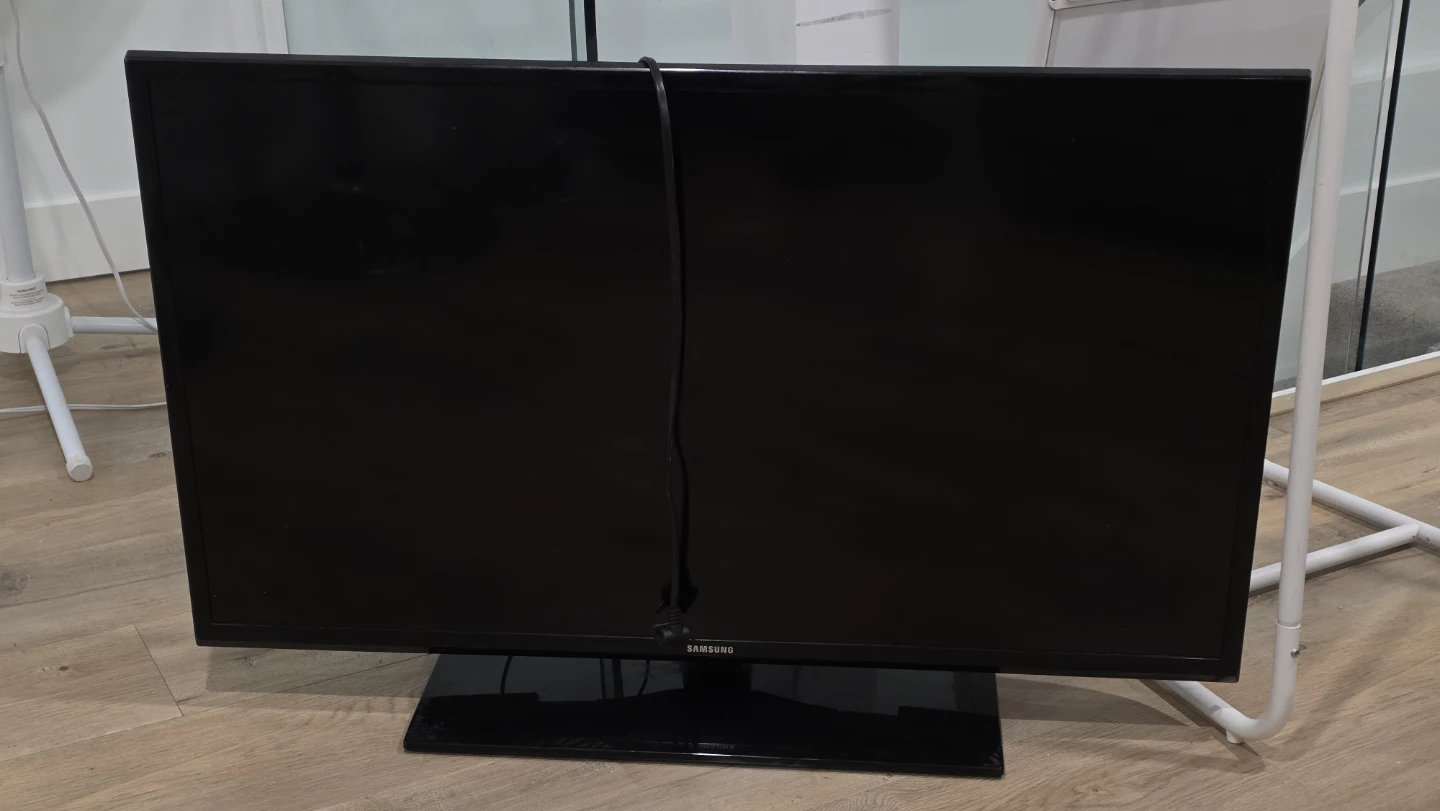 Samsung TV - Great Condition!