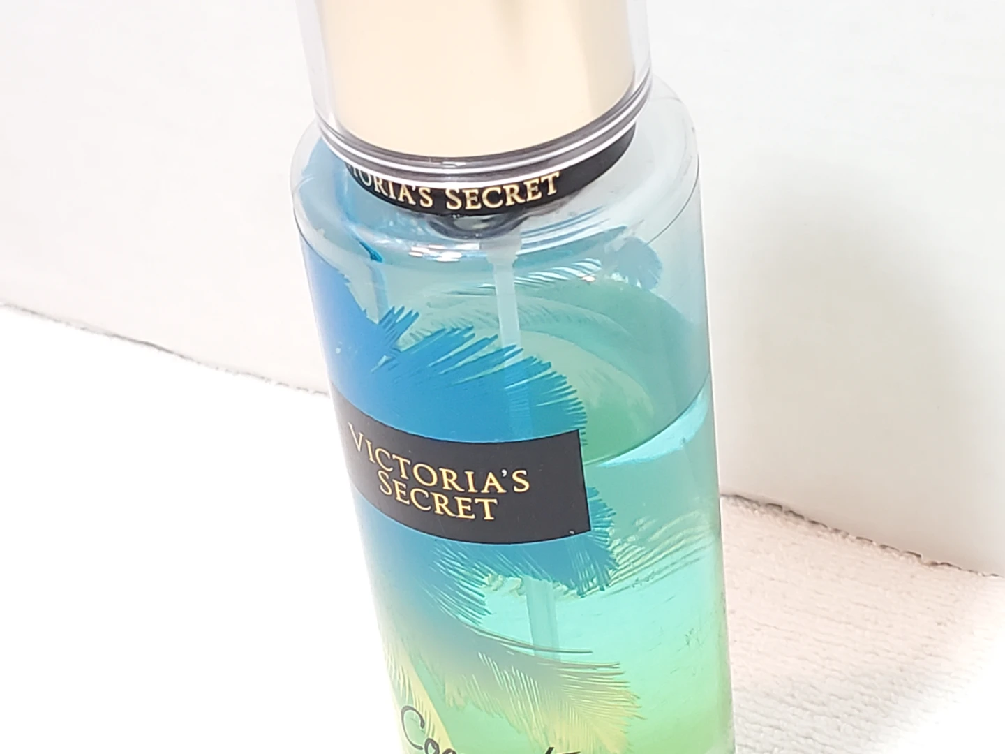 Coconut Sea by Victoria's Secret Women's Fragrance Mist 8.4 oz - photo 4