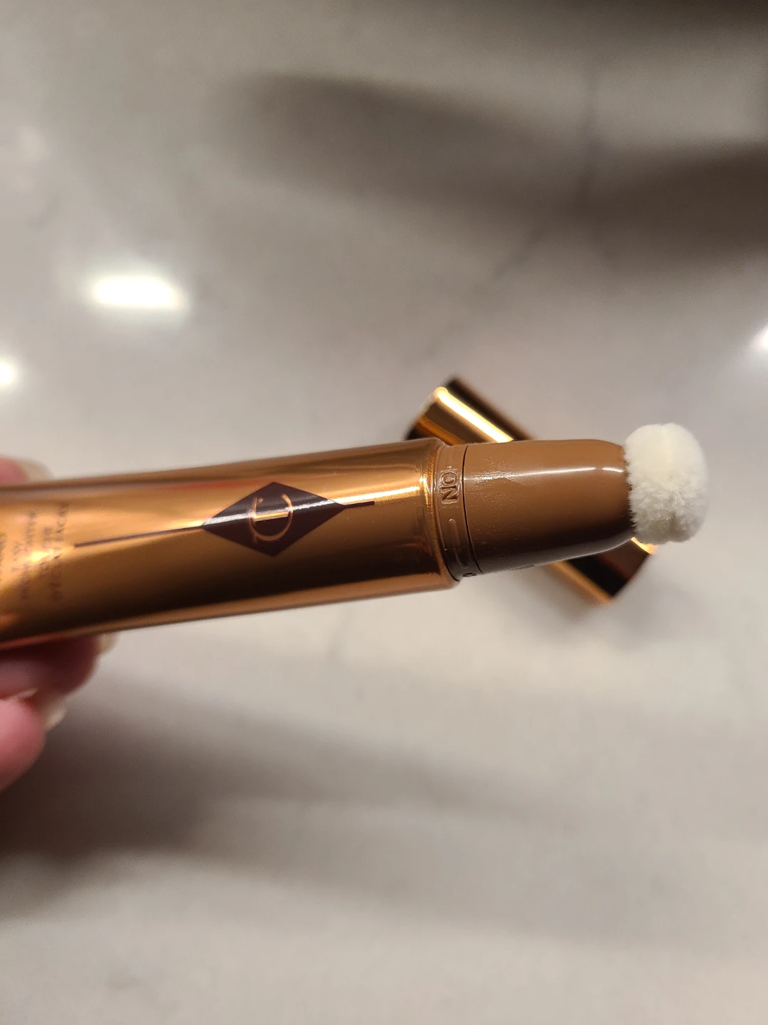 Charlotte Tilbury Beauty Light Wand Highlighter - photo 2