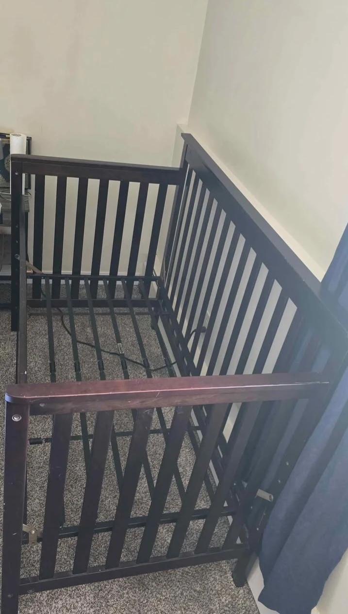 Baby crib