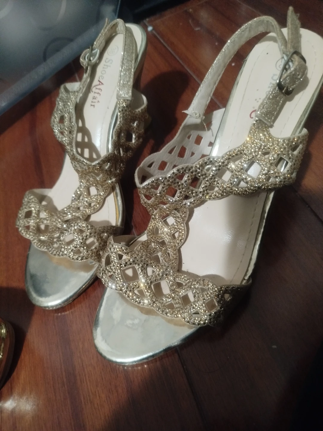 Shoe Affair Gold Heels - Size 7