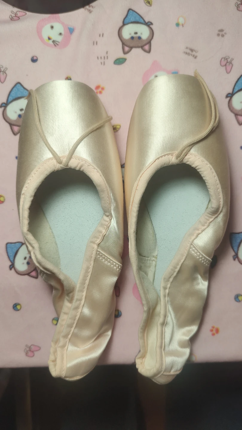 Suffolk Pointe Shoes - Size 5X