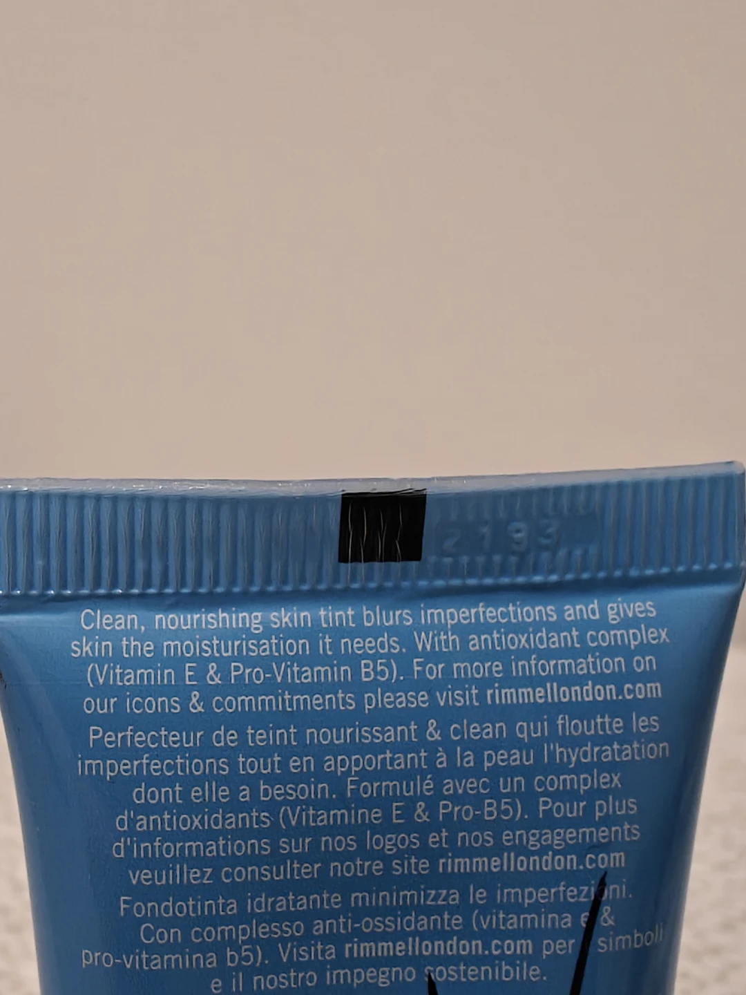 Rimmel Kind & Free Moisturising Skin Tint - Cinnamon - photo 2