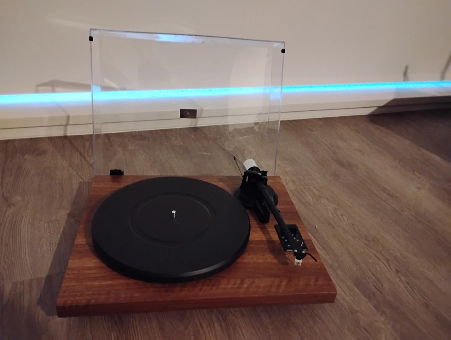Record Player Turntable with Dust Cover for repair and parts