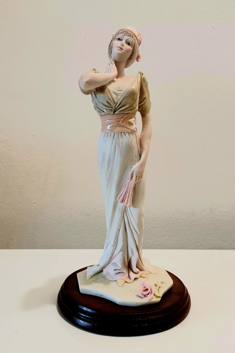 Vtg. Capodimonte Style Lady Figurine