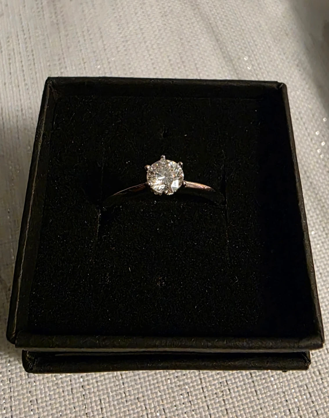 Moissanite Engagement Ring - 0.5ct Round Brilliant Excellent Cut - photo 2