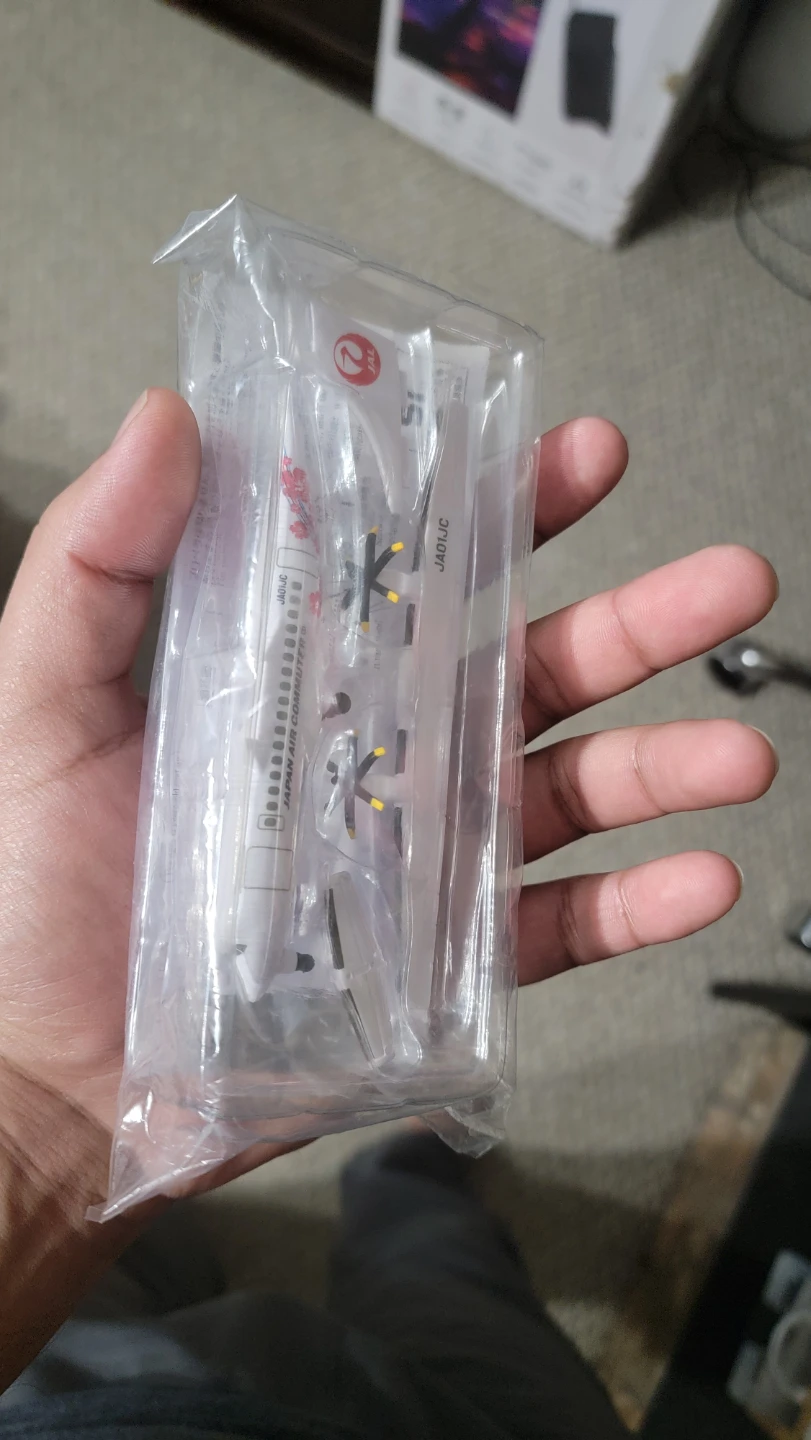Commuter Airplane Model - photo 3