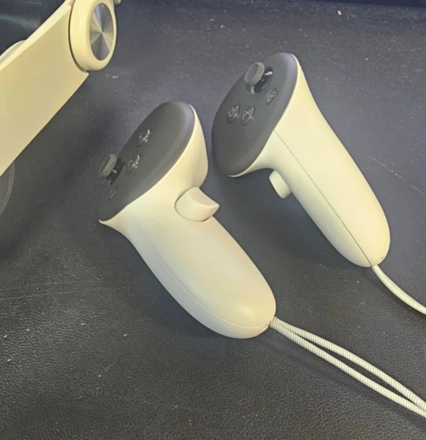 Meta Quest 3 VR Headset - photo 3