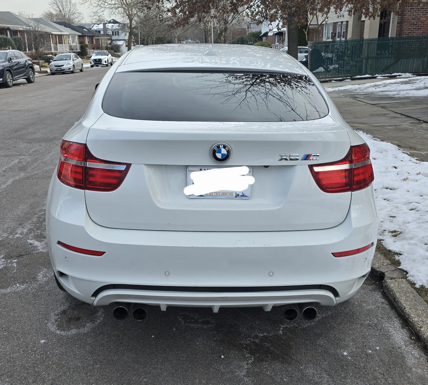 White BMW X6 M - photo 5