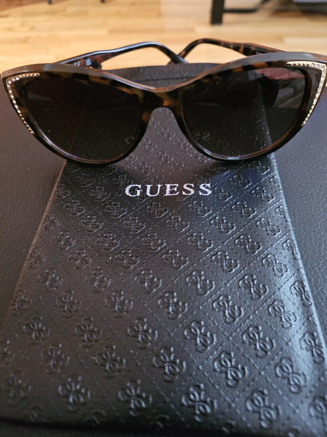 Guess Sunglasses Tortoise Shell Cat Eye Rhinestone Accent