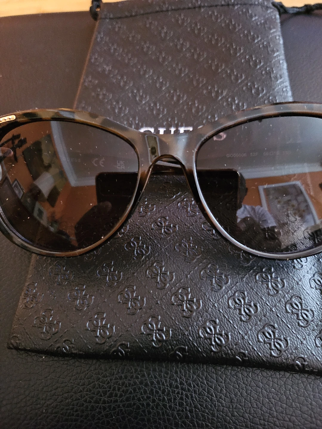 Guess Sunglasses Tortoise Shell Cat Eye Rhinestone Accent - photo 2