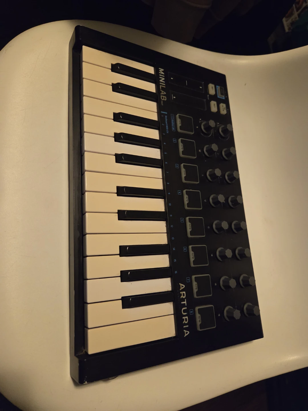 Arturia Minilab mk2 MIDI Keyboard Controller