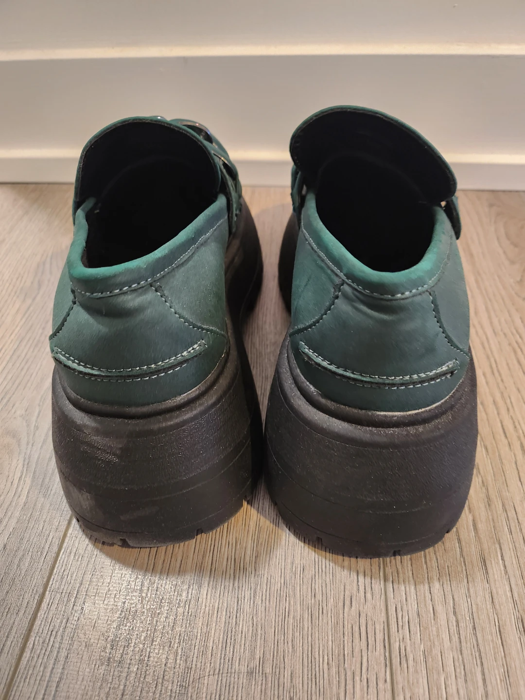 Call It Spring Women's Green Loafers with Chunky Chain Detail - photo 3