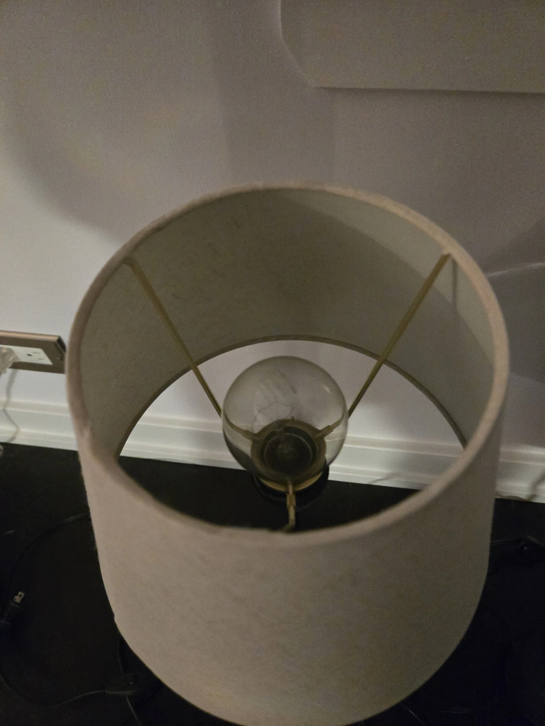 Modern Table Lamp with Linen Shade - photo 3