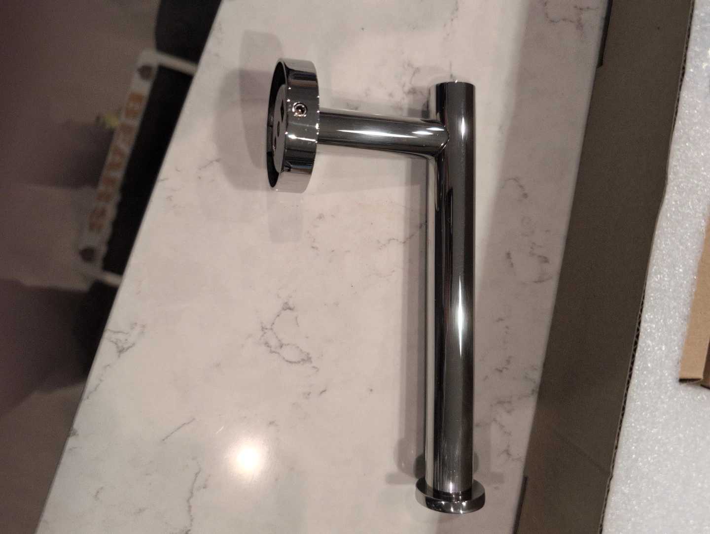 Velimax Bathroom Hardware Set - New in Box! - photo 4