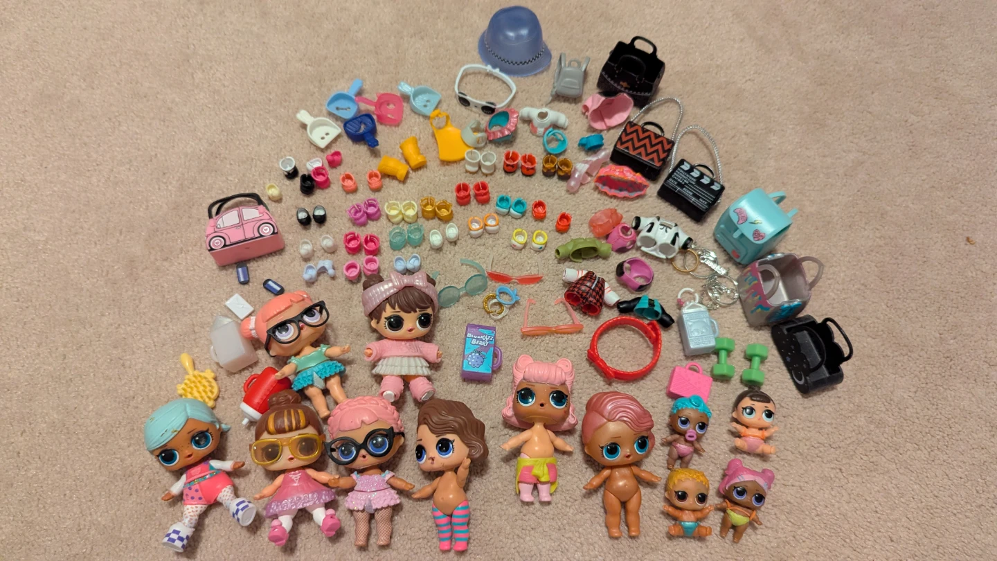 L.O.L. Surprise! Dolls & Accessories Bundle