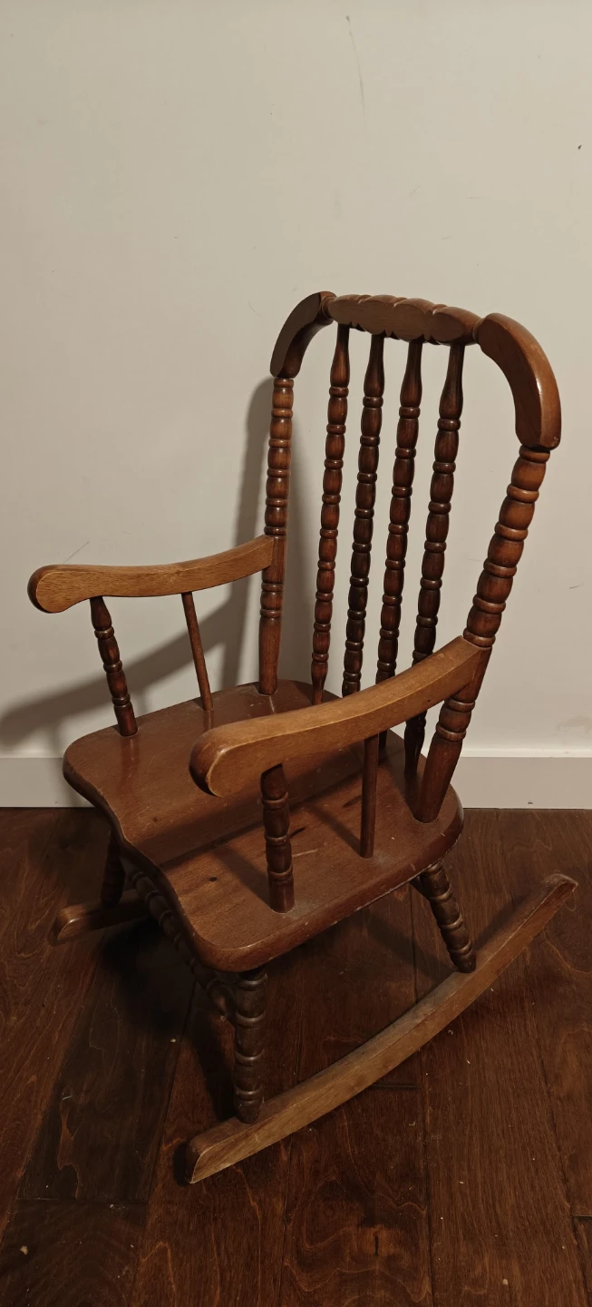 Kids Vintage Wooden Rocking Chair - photo 2
