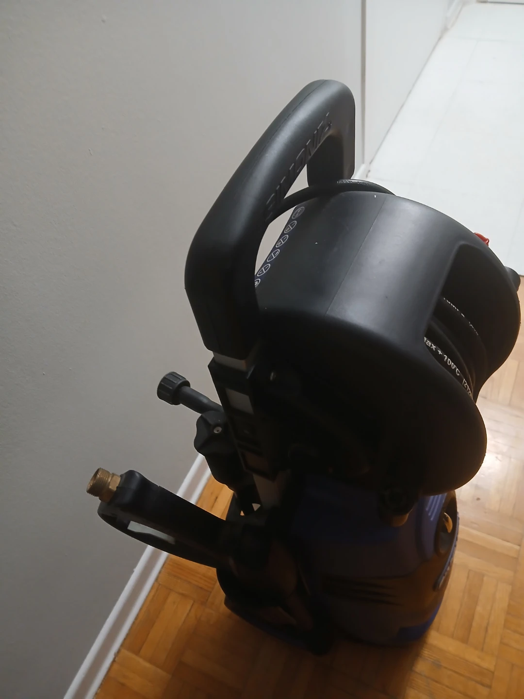 Simoniz 2000 PSI Pressure Washer - photo 3