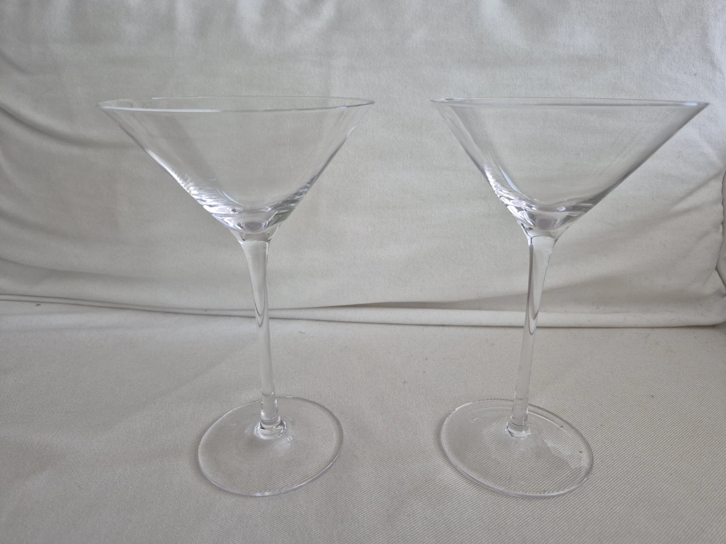 Set of 2 crystal martini glasses