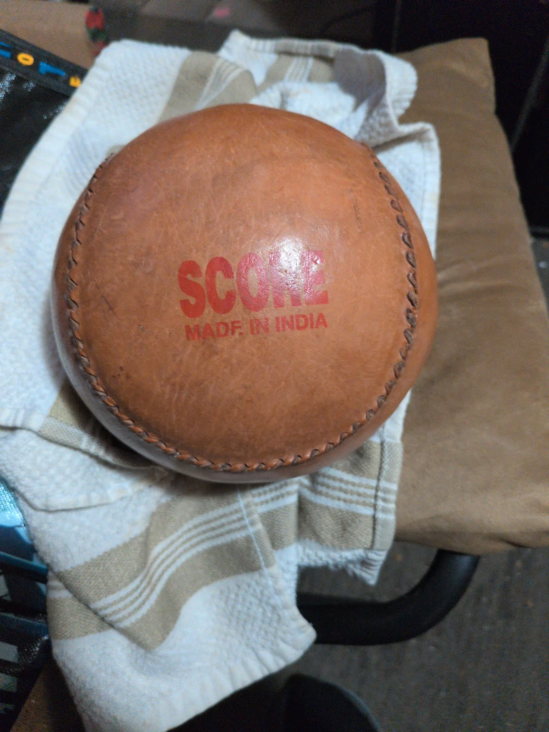 4 Lbs Medicine Ball - Score