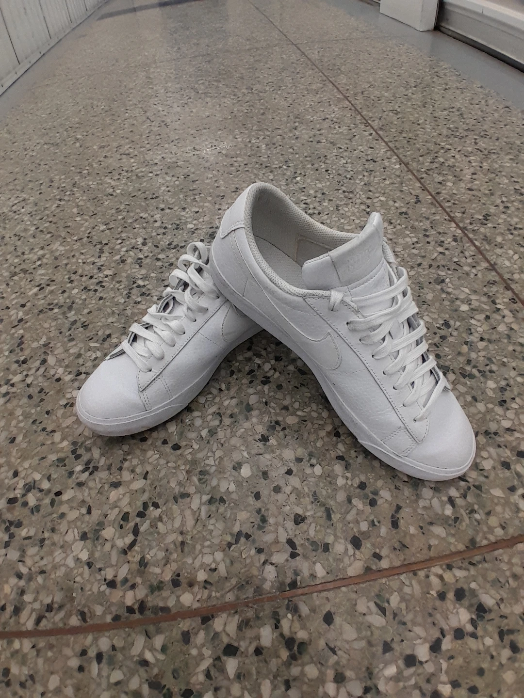 Nike Blazer Low Leather White Sneakers Men's Size 9 - photo 5